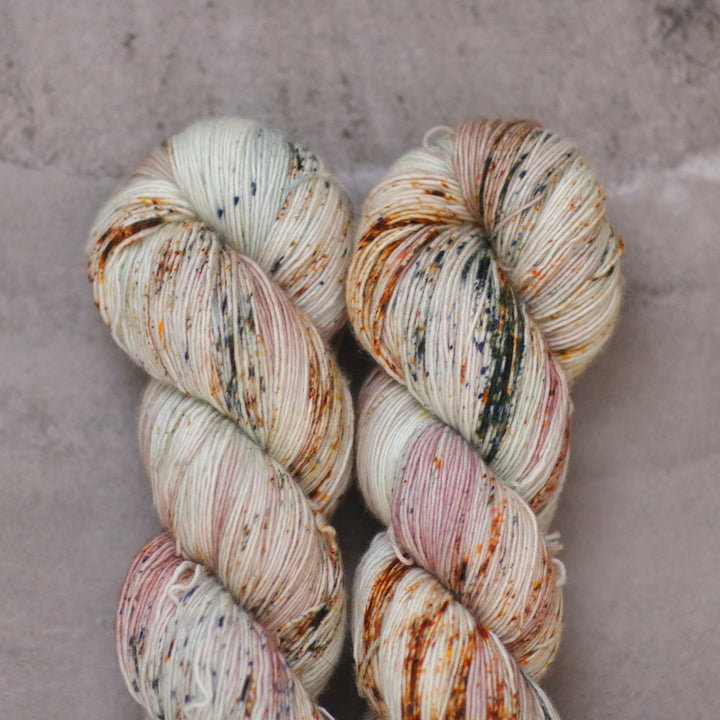Tosh Merino Light | Frontier Stars